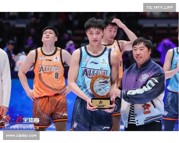 CBA赛场璀璨之星:五大MVP候选引领球场风云 CBA赛场璀璨之星:五大MVP候选引领球场风云